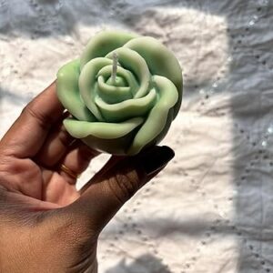 Rose Candle – Handcrafted with Organic Soy Wax, Decorative & Elegant Candle for Home Decor & Gifting, Set of 2 (Green & Ivory Shade)